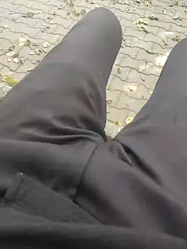 Snapshot of raamcxy chatting on December 8, 2024, 8:51 am raamcxy online show from December 8, 2024, 8:51 am