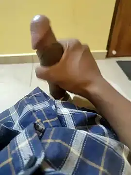 Snapshot of raamcxy chatting on February 25, 2025, 6:25 am raamcxy online show from February 25, 2025, 6:25 am