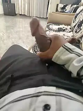 Snapshot of raamcxy chatting on February 5, 2025, 8:21 am raamcxy online show from February 5, 2025, 8:21 am