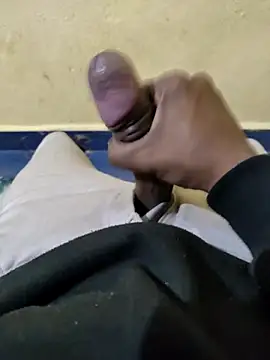 Snapshot of raamcxy chatting on January 9, 2025, 5:00 pm raamcxy online show from January 9, 2025, 5:00 pm