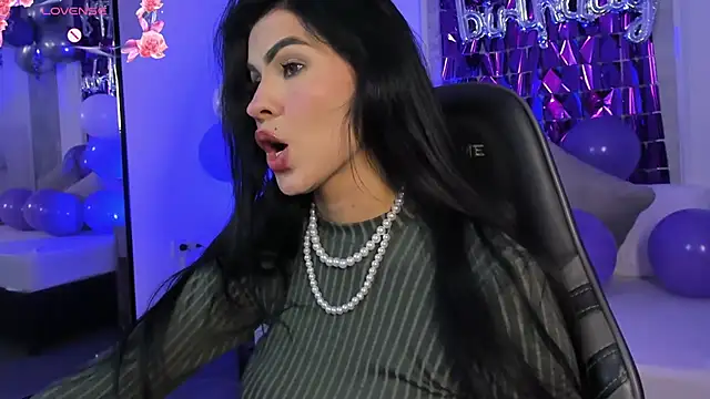 Snapshot of stephanya_ chatting on July 27, 2026, 6:04 pm stephanya online show from July 27, 2026, 6:04 pm