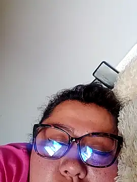 Snapshot of Darly_Gomez chatting on March 16, 2025, 7:49 pm Darly Gomez online show from March 16, 2025, 7:49 pm