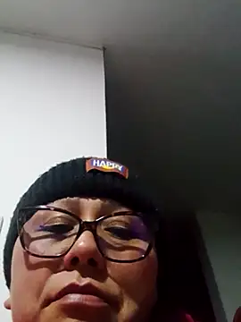 Snapshot of Darly_Gomez chatting on February 28, 2025, 4:32 am Darly Gomez online show from February 28, 2025, 4:32 am