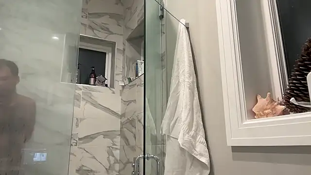 69woodinson online show from April 9, 2026, 1:18 am