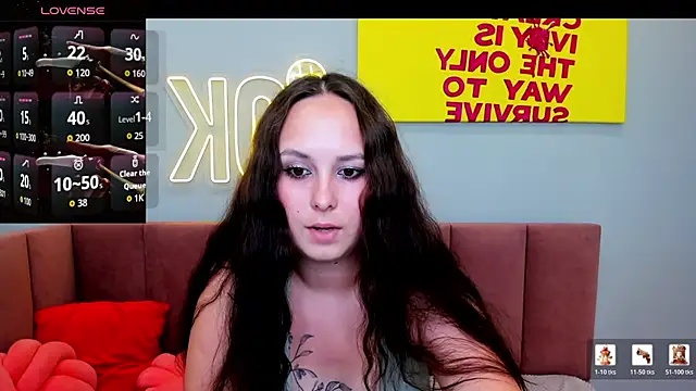 Snapshot of BeatriceReeves chatting on July 6, 2026, 1:01 am BeatriceReeves online show from July 6, 2026, 1:01 am