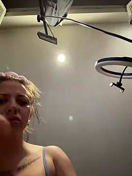 Hollyhudson123 online show from March 22, 2025, 10:15 pm