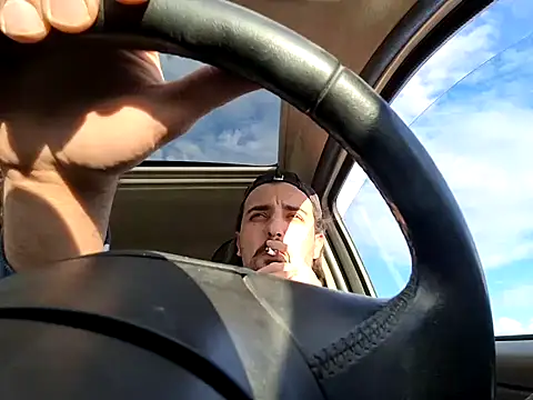 salvat22 online show from March 17, 2025, 4:01 pm