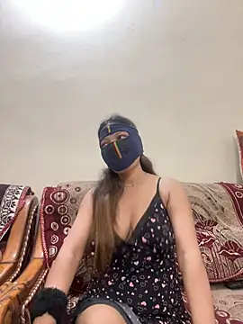 HoneyBearCpl online show from February 7, 2025, 3:12 am