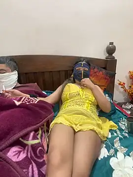 HoneyBearCpl online show from February 3, 2025, 4:46 am