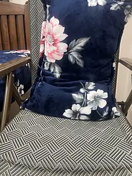 Snapshot of HoneyBearCpl chatting on February 7, 2026, 3:53 pm HoneyBearCpl online show from February 7, 2026, 3:53 pm