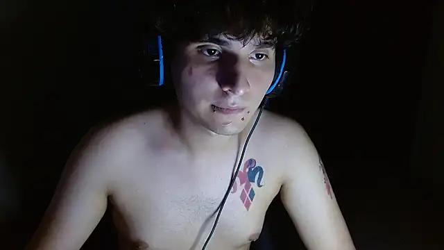 Charley quin online show from May 18, 2026, 2:23 am