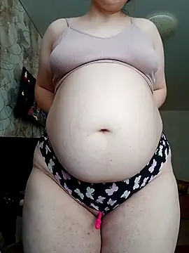 Snapshot of Miranda_Nancy chatting on October 14, 2025, 8:48 am Miranda Nancy online show from October 14, 2025, 8:48 am