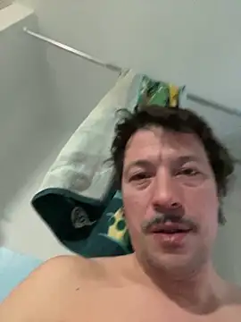 zenzero87 online show from February 20, 2025, 4:58 pm