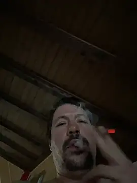 zenzero87 online show from December 29, 2024, 8:22 am