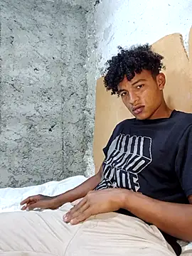 Black Diamon  online show from November 6, 2025, 7:29 pm