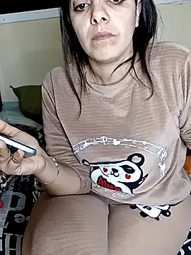 ShadiaStar online show from January 8, 2026, 6:14 pm