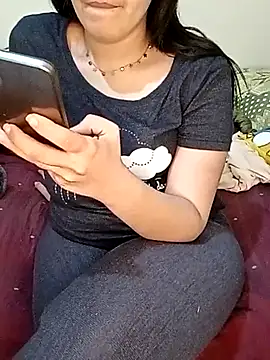 ShadiaStar online show from March 22, 2025, 1:32 am