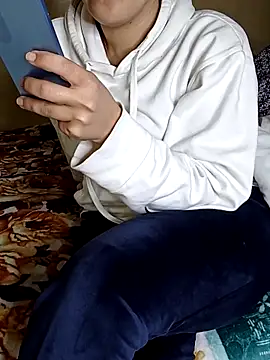 ShadiaStar online show from February 8, 2026, 7:55 pm