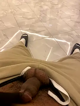 Lahcene online show from December 3, 2025, 11:14 pm