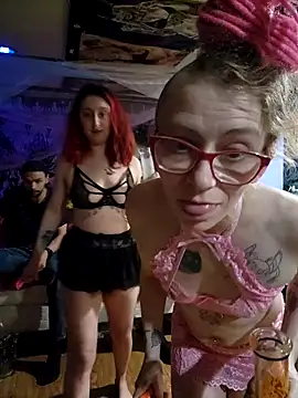 Stonermama666420 online show from March 22, 2025, 3:52 am