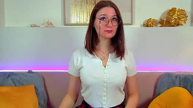 VictoriaArdern online show from September 28, 2025, 6:31 am