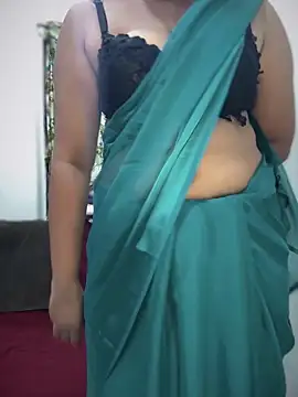 Snapshot of stylishpooja chatting on October 4, 2025, 4:52 pm stylishpooja online show from October 4, 2025, 4:52 pm