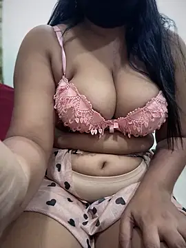 Snapshot of stylishpooja chatting on September 27, 2025, 5:41 pm stylishpooja online show from September 27, 2025, 5:41 pm