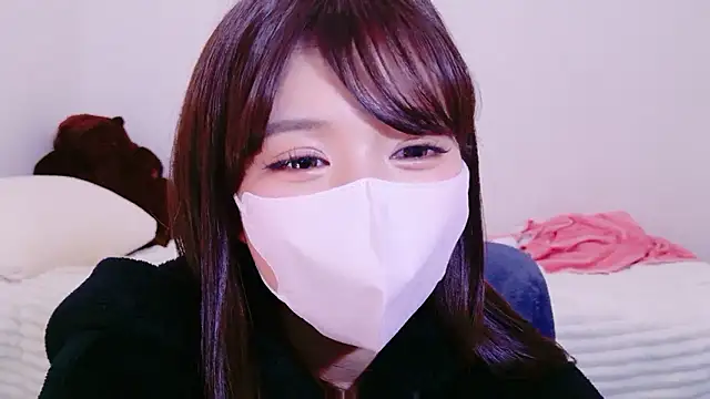 Snapshot of Runarunapi chatting on February 8, 2026, 11:41 am Runarunapi online show from February 8, 2026, 11:41 am