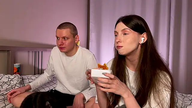 Snapshot of eternal_dream_ chatting on December 13, 2024, 7:32 pm eternal dream online show from December 13, 2024, 7:32 pm