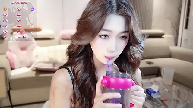 pinnnnnnk online show from September 11, 2025, 9:31 am