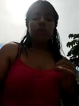 Danna-linyi online show from February 7, 2025, 7:49 pm