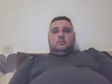  revianzip1 online show from February 17, 2025, 7:23 pm