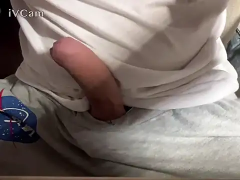 Axeeeeeeeeeeeel online show from November 18, 2025, 5:49 pm