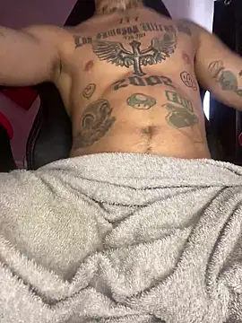 Snapshot of Junihn0 chatting on January 22, 2025, 6:52 pm Junihn0 online show from January 22, 2025, 6:52 pm