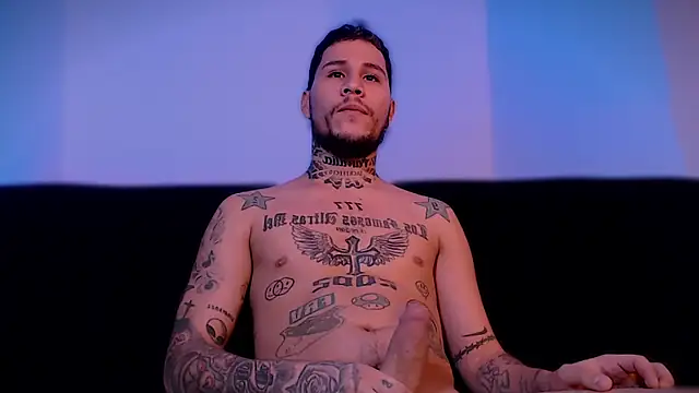 Snapshot of Junihn0 chatting on September 9, 2025, 8:40 pm Junihn0 online show from September 9, 2025, 8:40 pm