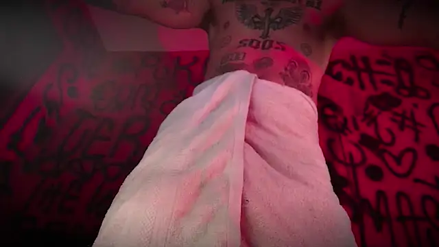 Snapshot of Junihn0 chatting on February 8, 2025, 12:06 pm Junihn0 online show from February 8, 2025, 12:06 pm