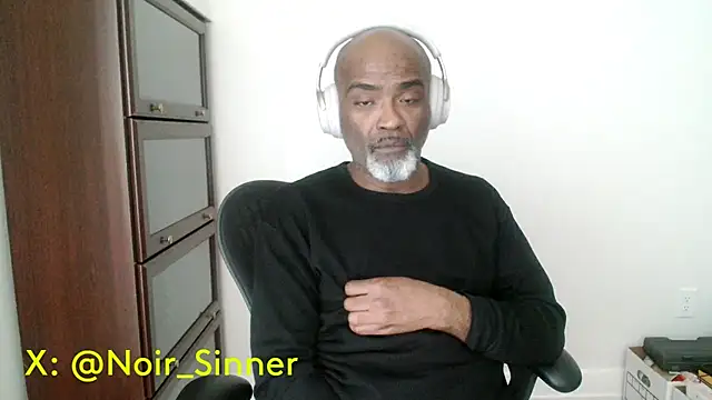 sinnernoir online show from April 11, 2026, 11:36 am