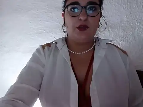 infiernowoman23 online show from January 4, 2025, 10:45 pm