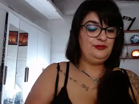 infiernowoman23 online show from January 4, 2025, 5:05 am