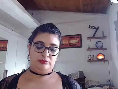 infiernowoman23 online show from January 6, 2025, 6:31 pm