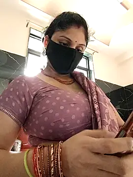 Snapshot of Cute-Aadhvita chatting on July 22, 2026, 5:09 am Cute-Aadhvita online show from July 22, 2026, 5:09 am