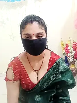 Snapshot of Cute-Aadhvita chatting on October 6, 2025, 9:10 am Cute-Aadhvita online show from October 6, 2025, 9:10 am
