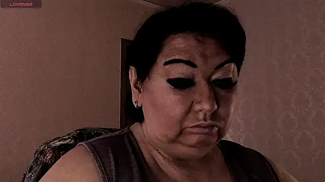 SexxyDreams1 online show from February 13, 2026, 7:08 am