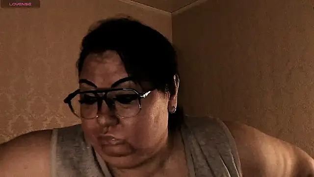 SexxyDreams1 online show from March 13, 2026, 1:43 am