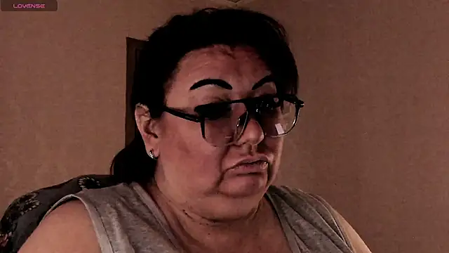 SexxyDreams1 online show from March 10, 2026, 2:37 am