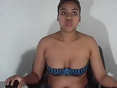 Snapshot of XIndian_Butterfly4uX chatting on March 2, 2025, 6:24 pm XIndian Butterfly4uX online show from March 2, 2025, 6:24 pm