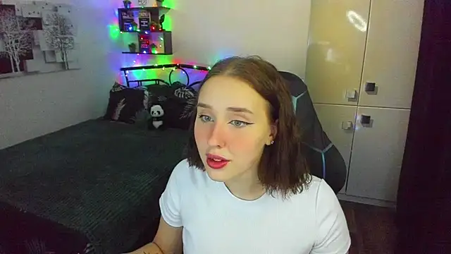 LinaTruly online show from March 3, 2026, 10:17 pm