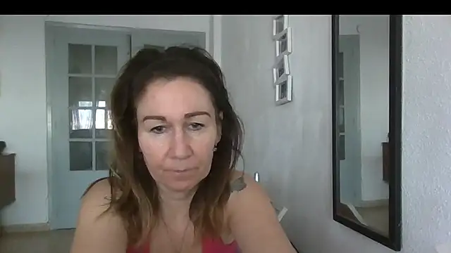 TamaraSweetxo online show from March 4, 2026, 9:28 am