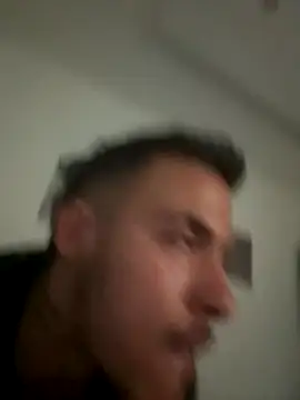 Snapshot of FTM98xxx chatting on September 25, 2025, 4:02 pm FTM98xxx online show from September 25, 2025, 4:02 pm