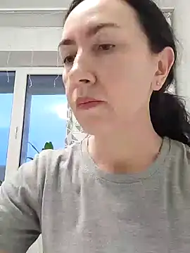 Snapshot of SweetBerryBella chatting on February 3, 2025, 12:36 pm SweetBerryBella online show from February 3, 2025, 12:36 pm